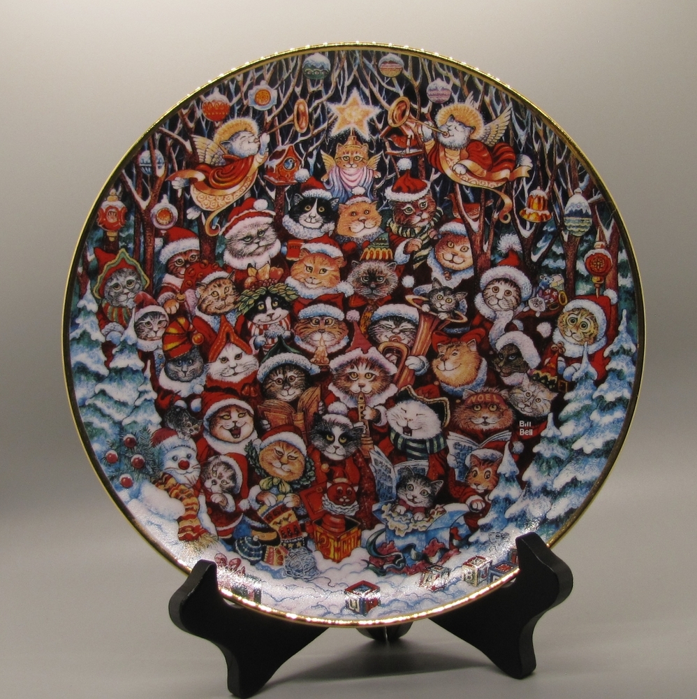Limited Edition Santa Claws Plate By Bill Bell Plate # T9190 Fine Porcelain